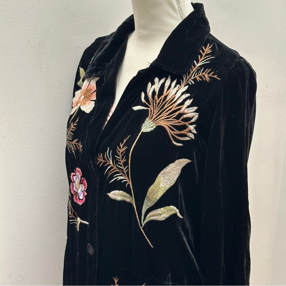 Johnny Was Black Velvet Duster Jacket with Floral Embroidery, size XS - Picture 6 of 9